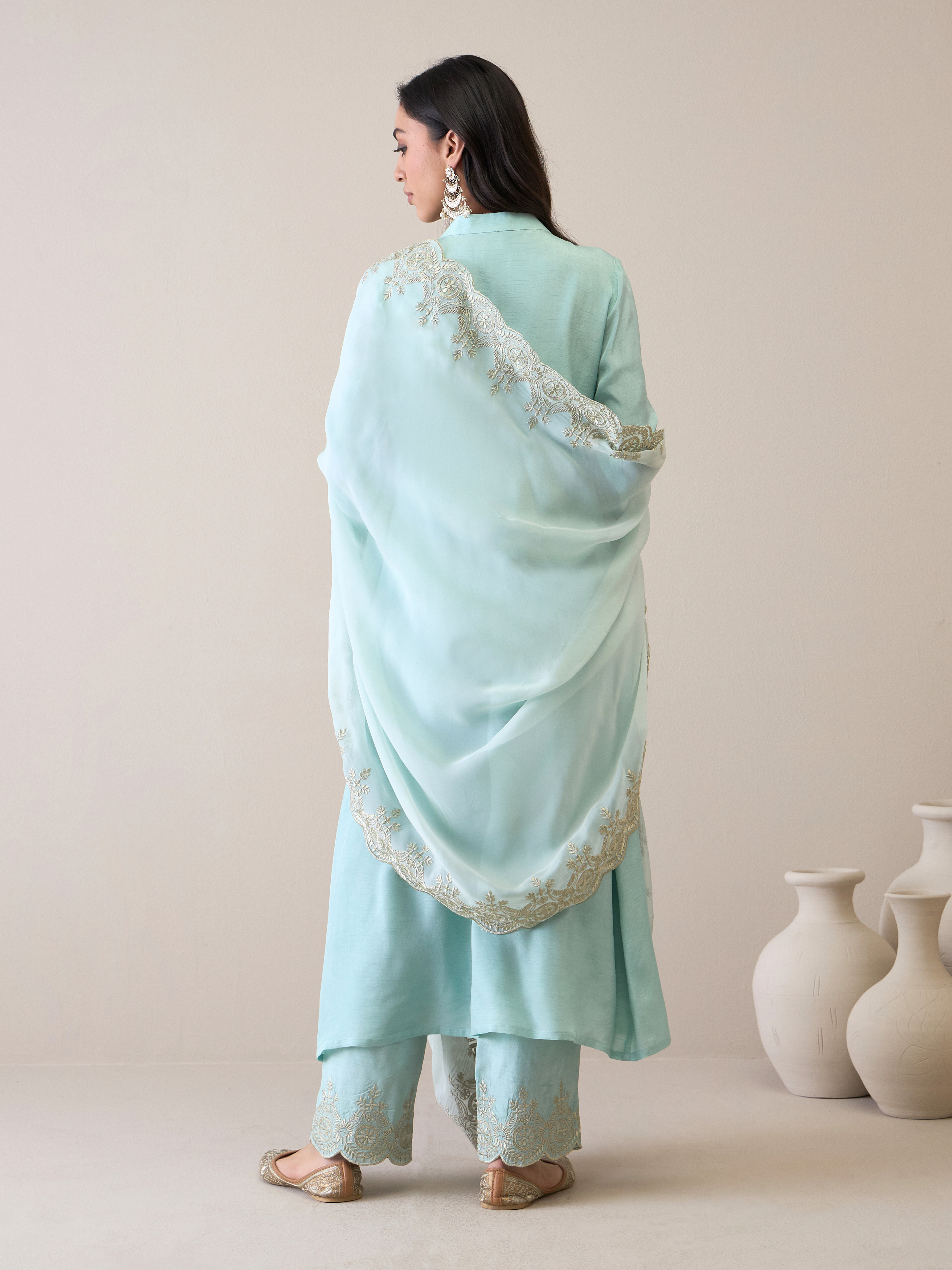 Gumaan Kurta Set