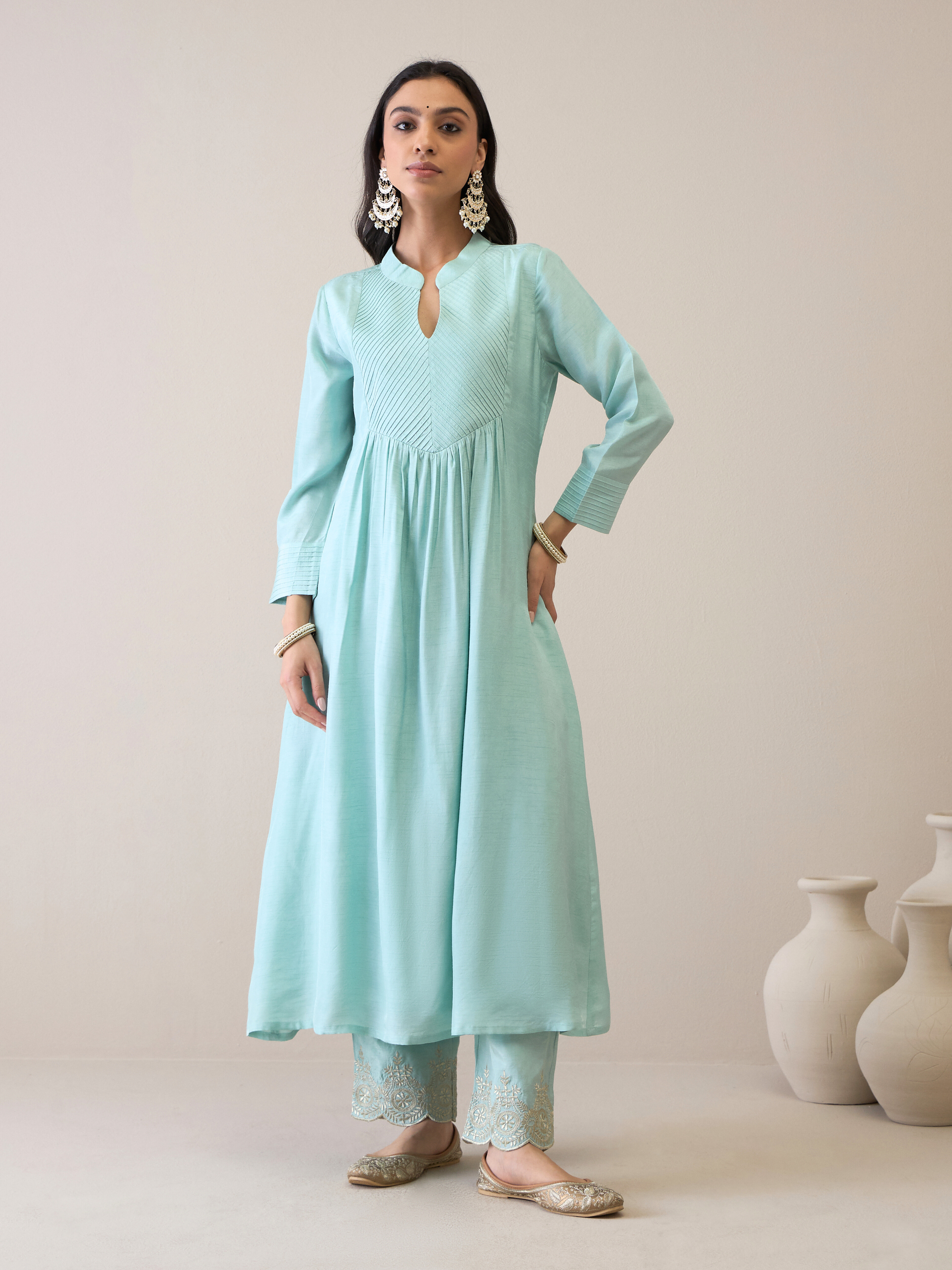 Gumaan Kurta Set